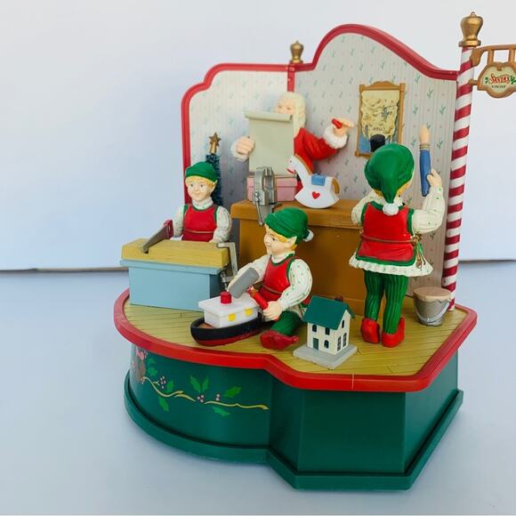Vintage Animated Musical Santa's Workshop - Picture 14 of 15